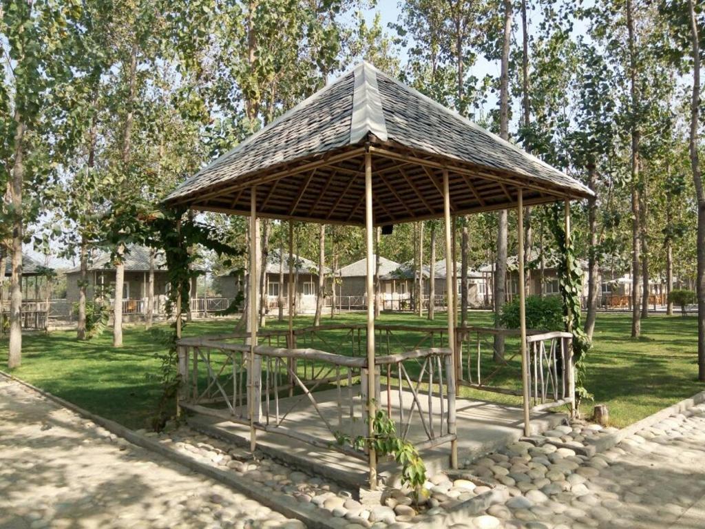 Anand At The Satluj Hotel Anandpur Sāhib Екстериор снимка